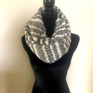 Tommy Hilfiger Infinity Scarf!